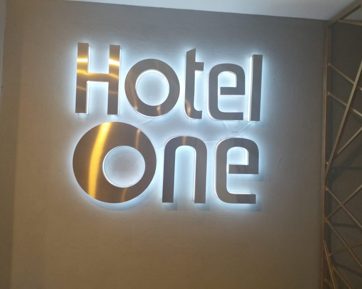 Hotel One Logo