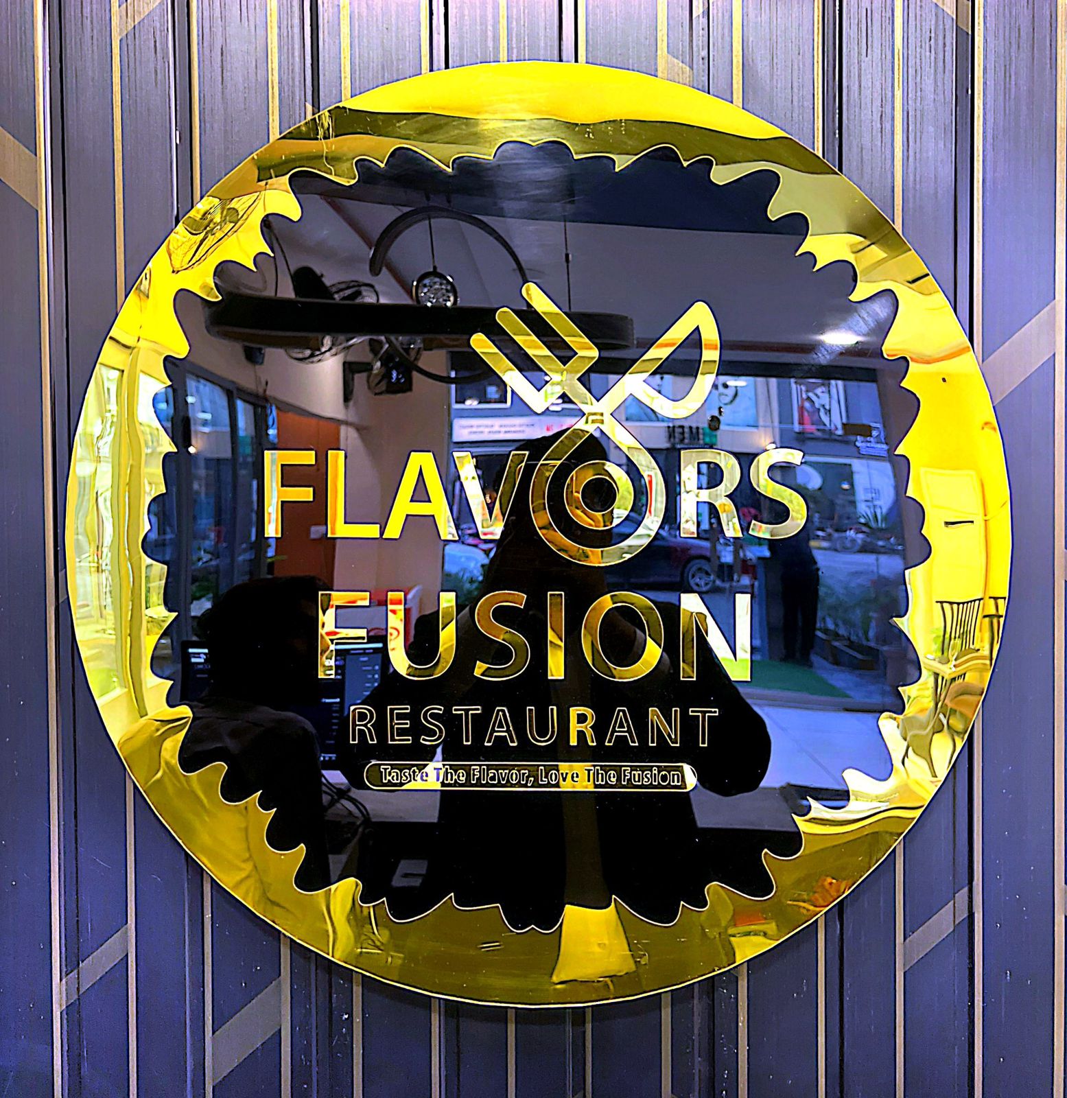 Flavors Fusion Logo